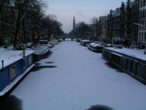 Canali ghiacciati ad Amsterdam
