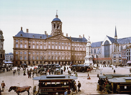 Piazza Dam agli inizi del 1900