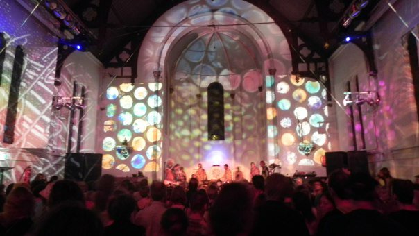 La Chiesa di Ruigoord durante una festa